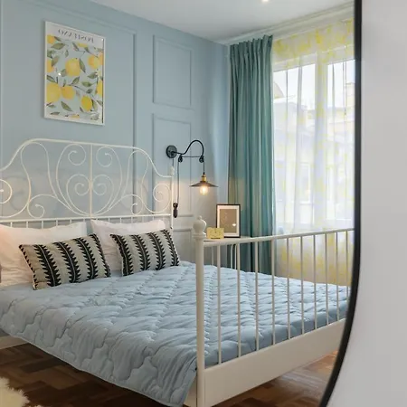 Top New Super Central 2 Bedroom Parking Wifi * Varna